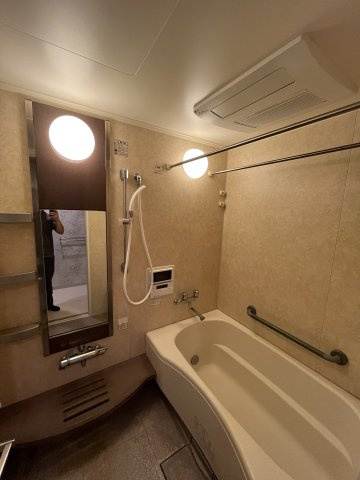 ジュネス泉佐野コンドミニオの浴室|浴室乾燥機付き