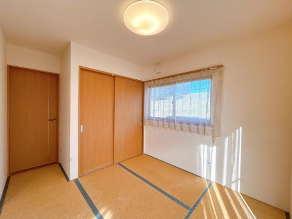 八戸市南白山台２丁目の和室