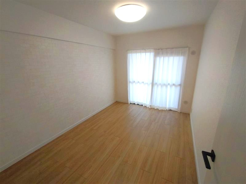  ライオンズマンション南陽町の洋室|使い勝手のいい洋室です