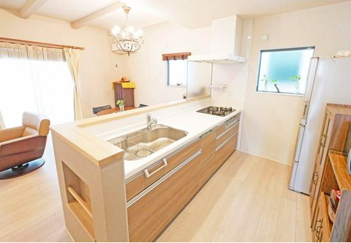 安城市横山町浜畔上　中古戸建のキッチン|きれいなキッチンです