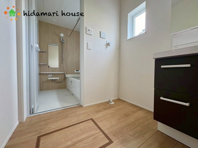 桶川市上日出谷南1丁目第1期　新築戸建　リナージュ01の脱衣所