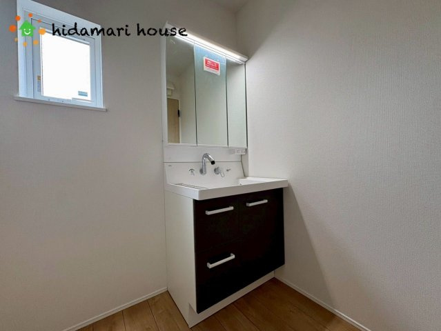 桶川市上日出谷南1丁目第1期　新築戸建　リナージュ01の独立洗面台