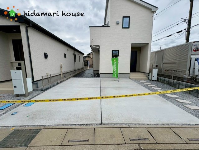 桶川市上日出谷南1丁目第1期　新築戸建　リナージュ01の駐車場