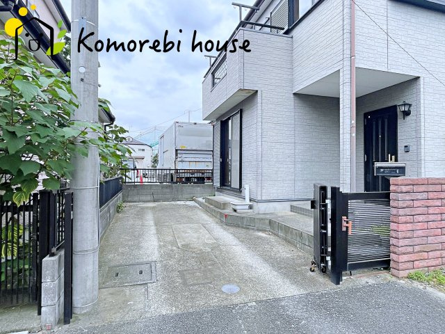 さいたま市西区宮前町　中古一戸建ての駐車場|撮影：25/10/14