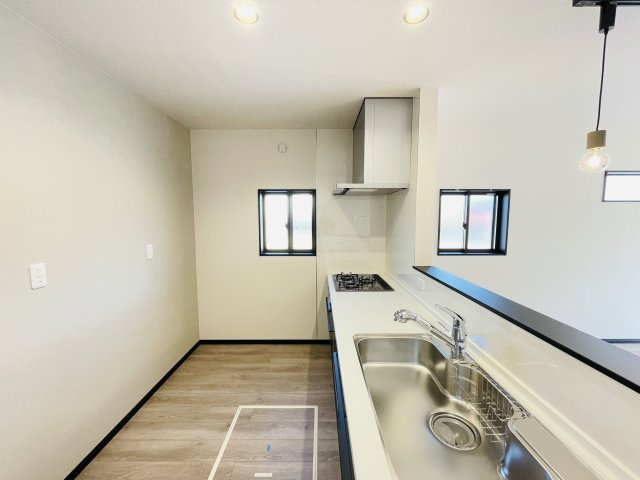 【キッチン】 | 深谷市上野台第59期　ワイウッドコート　新築戸建　全3区画　2号棟　