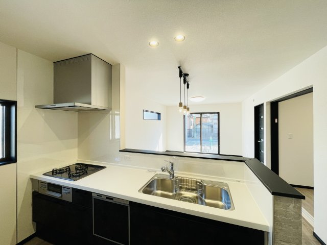 【キッチン】 | 深谷市上野台第59期　ワイウッドコート　新築戸建　全3区画　2号棟　