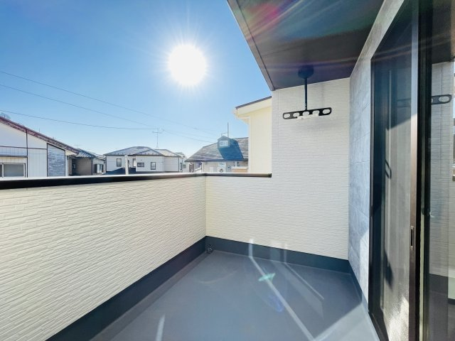 【バルコニー】 | 深谷市上野台第59期　ワイウッドコート　新築戸建　全3区画　2号棟　