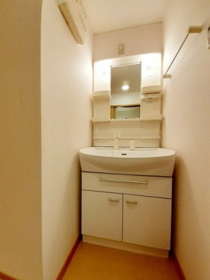 【洗面所】 | メゾン・コリーヌ