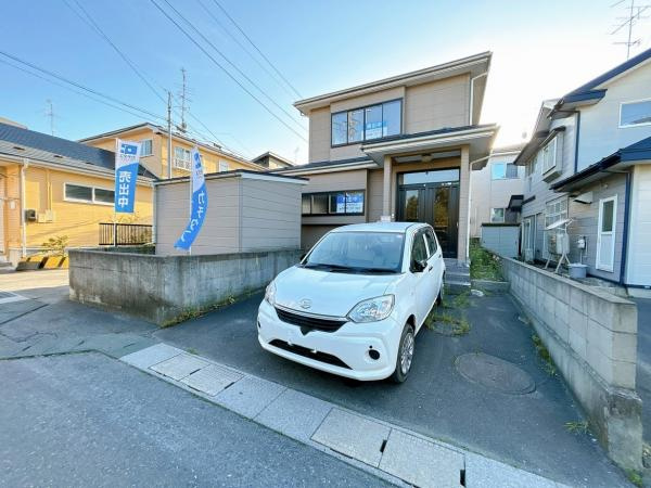 八戸市長者２丁目の駐車場|【リフォーム中】駐車場は普通車並列３台駐車できるように拡張工事をします。