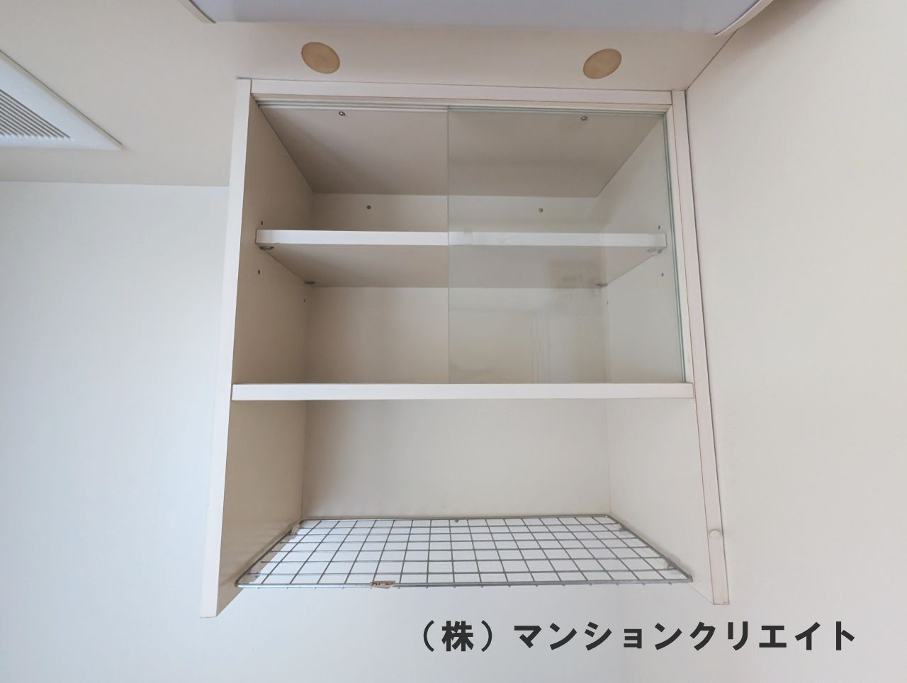 ゴールデンパーク豊島の収納|キッチン上部には棚が付いています