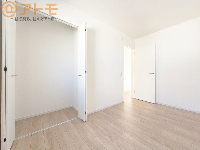 【子供部屋】 | 駿河区新川1期　新築戸建　全1棟 | 壁と床がシンプルな色合いだからこそ自分だけの空間を作れます♪お部屋作りのイメージは順調でしょうか♪