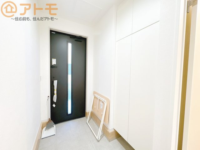 【玄関】 | 駿河区新川1期　新築戸建　全1棟 | ダブルロックで防犯性が高い玄関ドアです！