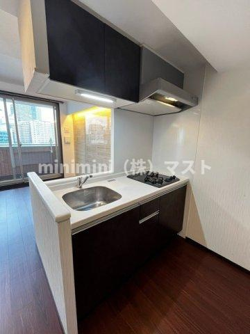 プレジオ難波EUROのキッチン|カラーバリエーション有【偶数階白基調】