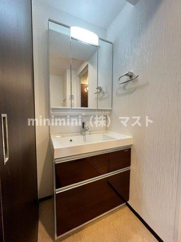 プレジオ難波EUROの洗面所|カラーバリエーション有【偶数階白基調】