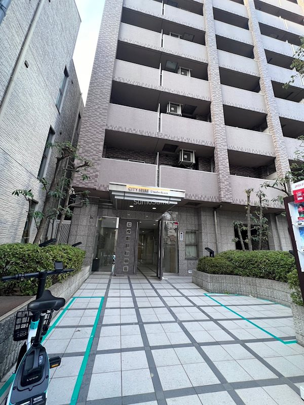 CITY　SPIRE靭公園のエントランス|落ち着いたエントランスです