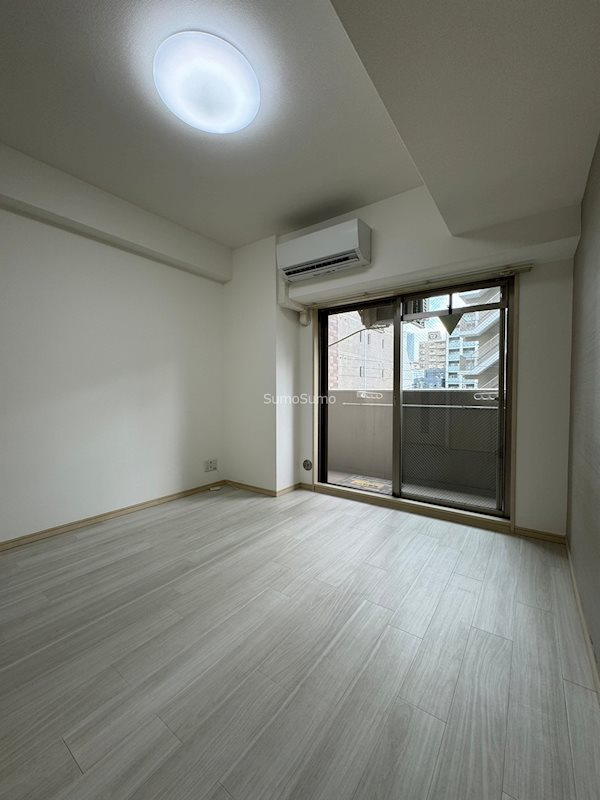 CITY　SPIRE靭公園の寝室|広くて明るい寝室