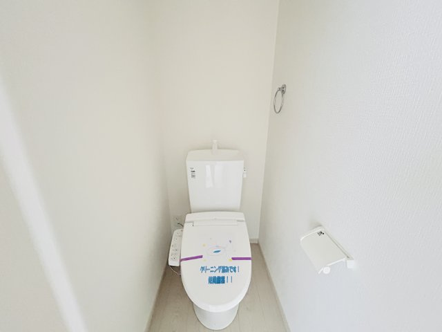 新築　前橋市南町1期　１号棟のトイレ|現地写真　節水タイプのウォシュレット付きトイレ、水道料節約に一役買います！
