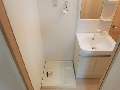 【設備】 | 第2小美野マンション | 室内洗濯機置き場。