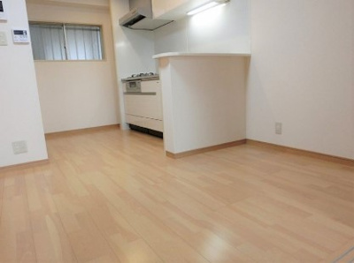 【居間・リビング】 | 第2小美野マンション | 8.0帖のきれいなDK。