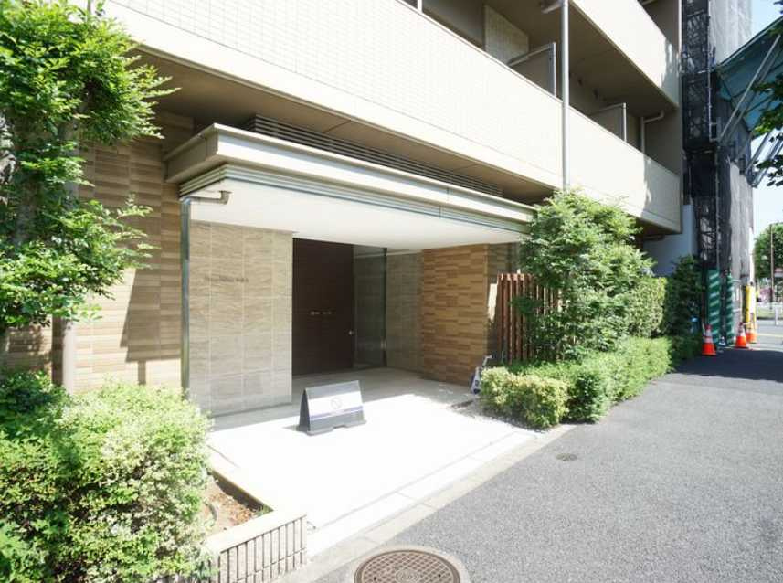 プライムメゾン早稲田　眺望良好　スーパー至近　角部屋のエントランス