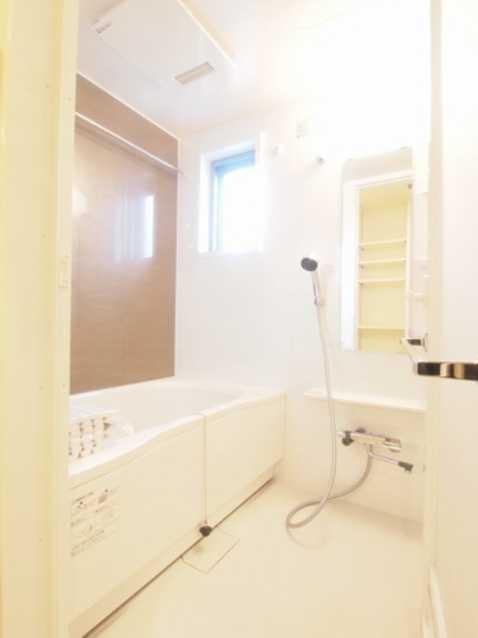 プライムメゾン早稲田　眺望良好　スーパー至近　角部屋の浴室