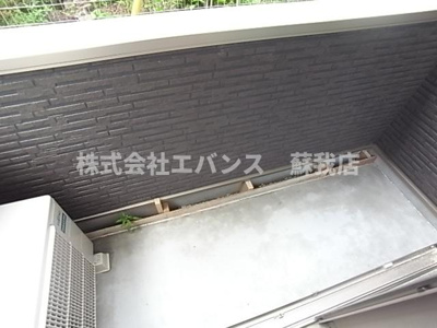 【バルコニー】 | ジークレスト千葉浜野 | 広々としたバルコニーです