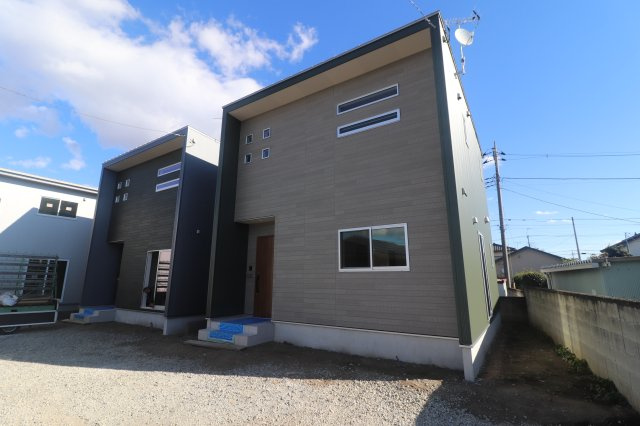 高崎市福島町の一戸建ての外観|建物完成しました！内覧可能です！お問い合わせください。
（※外構工事が残っています）
