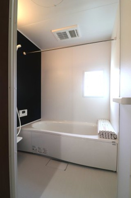 【浴室】 | 高崎市福島町戸建賃貸住宅エステートハウス | ゆったり浸かれる一坪風呂◎