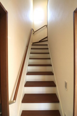 【その他共用部分】 | 高崎市福島町戸建賃貸住宅エステートハウス | 階段