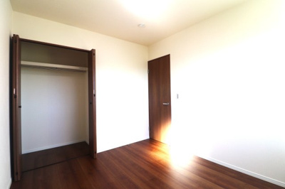 【洋室】 | 高崎市福島町戸建賃貸住宅エステートハウス | 2F5.2帖