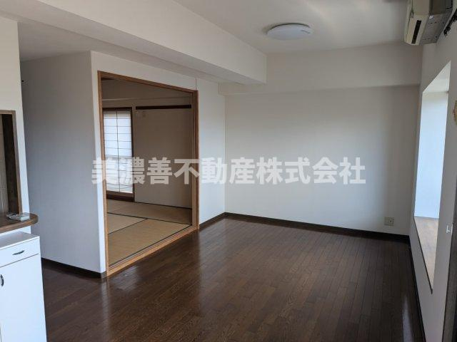 ６３１６８　アメニティ福光の居間・リビング