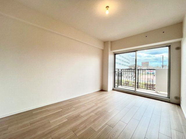 浜寺北スカイハイツの洋室|落ち着いた色調の洋室です