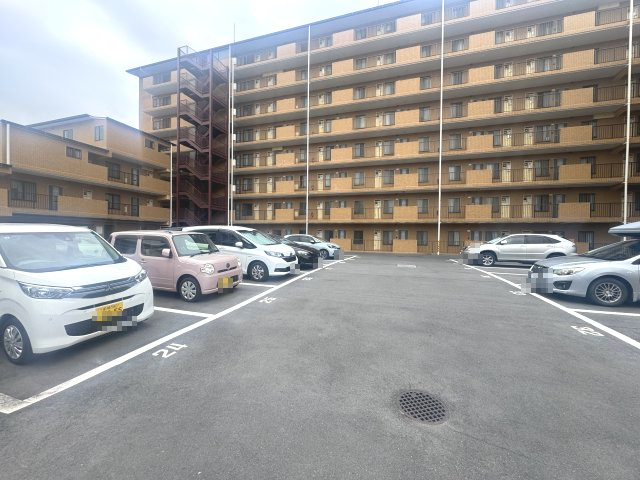 ダイアパレス前橋南町の駐車場|ダイアパレス前橋南町
