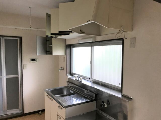 調布市多摩川２丁目の一戸建てのキッチン