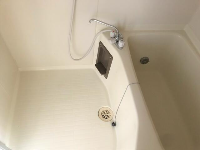 調布市多摩川２丁目の一戸建ての浴室