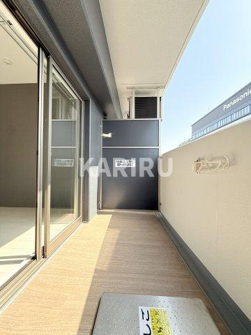 ARISTO扇町のバルコニー