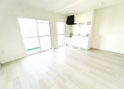 【居間・リビング】 | 海老名プラーザ１９号棟 | 洋室のお部屋です。