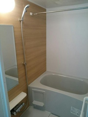 カルムＳの浴室