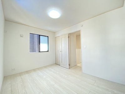 【洋室】 | 那覇市具志（全7棟）A・C・D・E・F号棟 | C号棟　洋室6帖＋CL付き♪