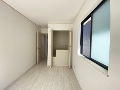 【収納】 | 那覇市具志（全7棟）A・C・D・E・F号棟 | C号棟　洋室5.5帖＋収納付き♪