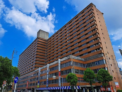 公社ビルの外観