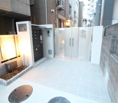 【エントランス】 | エリーワコート | 毎日通るエントランスはこのようになっています