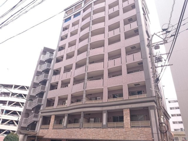 インプレイス中央の外観
