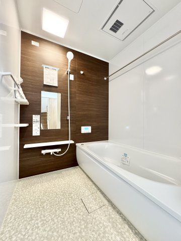 中央区入野町の浴室|広々とした浴室は一日の疲れを癒してくれます♪　