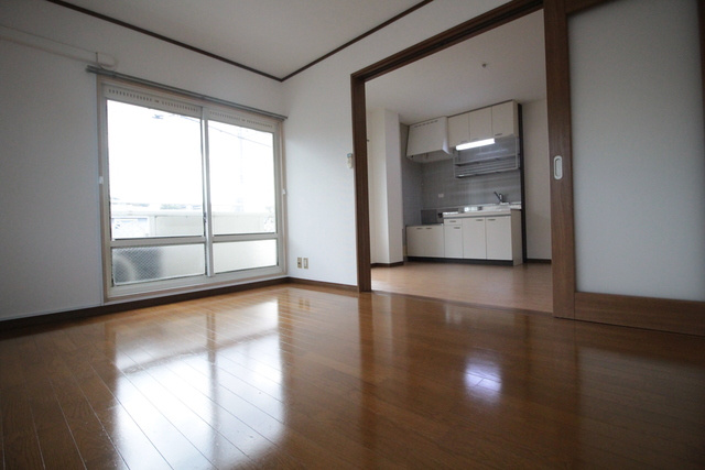 グリーンハイツAの居間・リビング