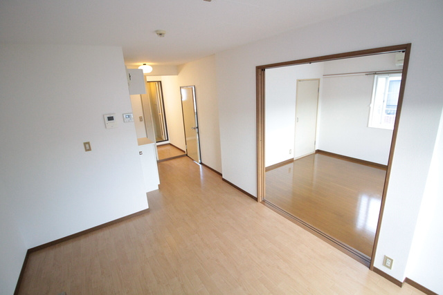 グリーンハイツAの居間・リビング