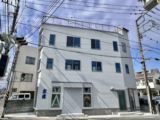 旧庄虎店舗の外観