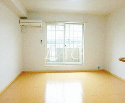 【居間・リビング】 | ファーストヒルⅢ | 洋室のお部屋です。