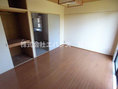 【居間・リビング】 | ハイツ・アリエス | 使いやすい居間です