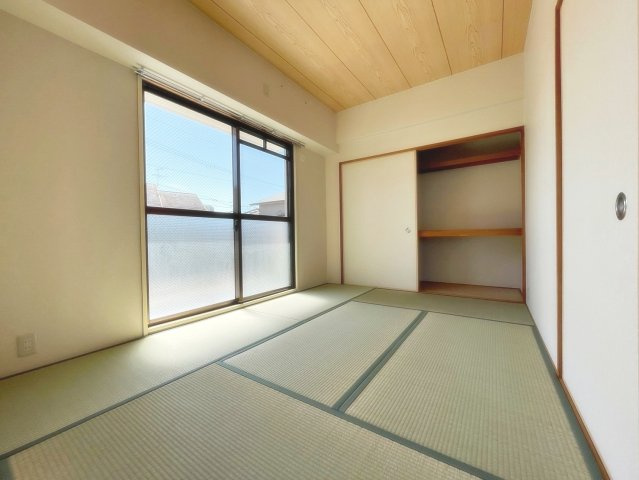 リバーサイド中山の和室|来客時にも便利な和室付き